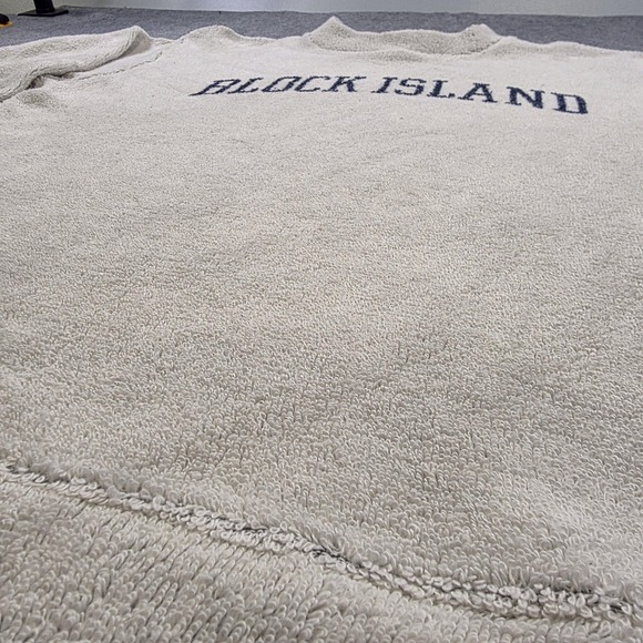 VTG Block Island Austins Inc Sweatshirt Mens Medium Gray Terry Cloth Pullover - Picture 4 of 13